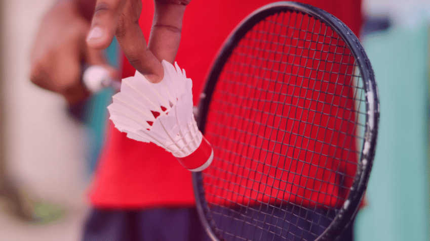 spela badminton nybörjare