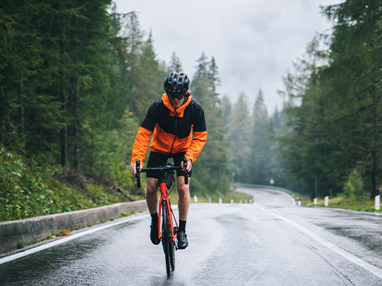 bike-sport-speed-performance-outdoors-training-intensity-text-image-4-3
