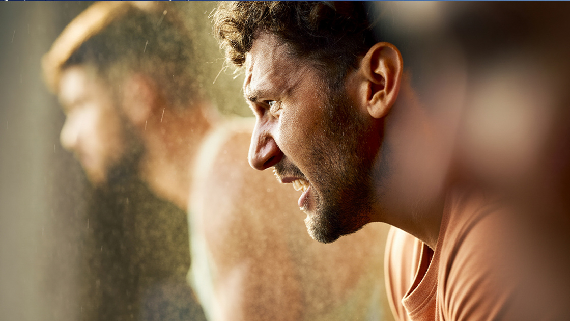 man-showing-effort-gym-16-9-1120x630px