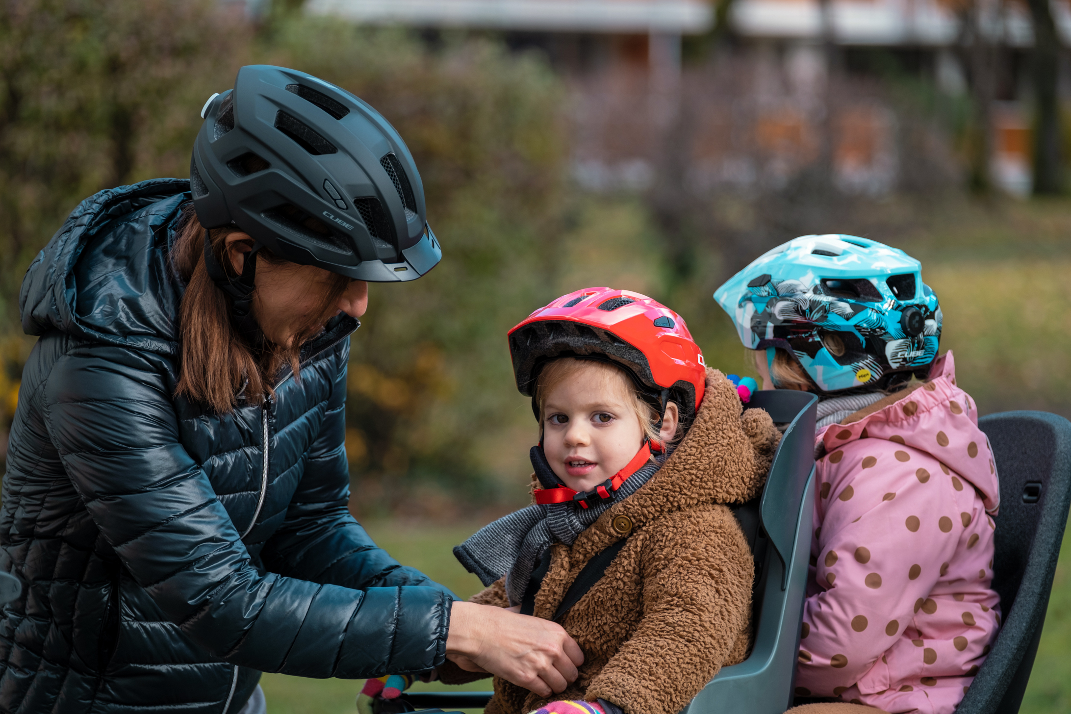 Cykla med barn – 5 smarta tips för en trygg och härlig cykeltur