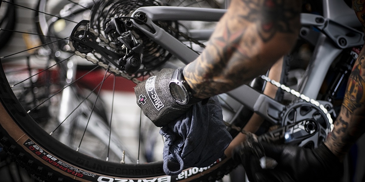 Så servar du cykeln inför våren – steg för steg