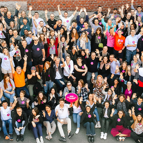 epassi-employees-companyday-group-hero-foreground